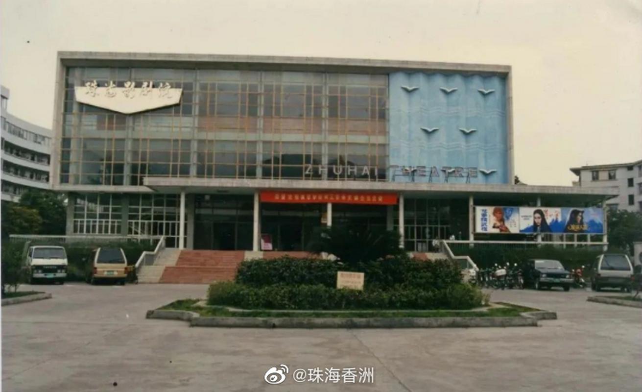 av在线观看高清按摩人妻的相关介绍