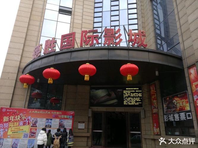 根据“啪啪老师”生成一个SEO标题，包含3个长尾关键词：

**啪啪老师课程推荐：零基础学配音与有声书录制技巧，快速提升声音魅力**