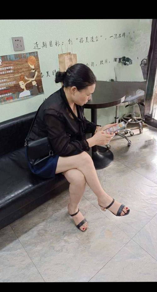 美女被狂操高潮的相关介绍