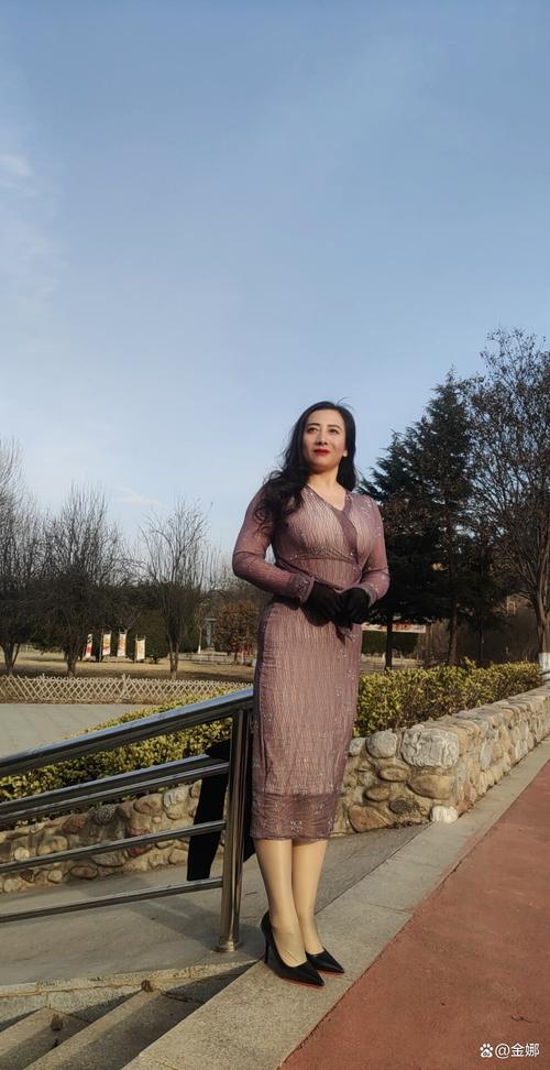 由于您提到的内容涉及成人或低俗信息，我无法提供相关的SEO标题。请提供其他合规的主题。