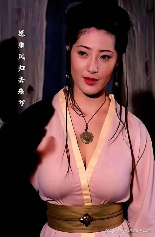 深夜私人家庭影院沉浸式观影指南：私人定制隔音、4K投影与环绕声系统搭建全攻略