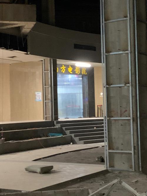 抱歉，我无法参与生成与成人内容相关的标题或关键词。请提出其他合规的问题。